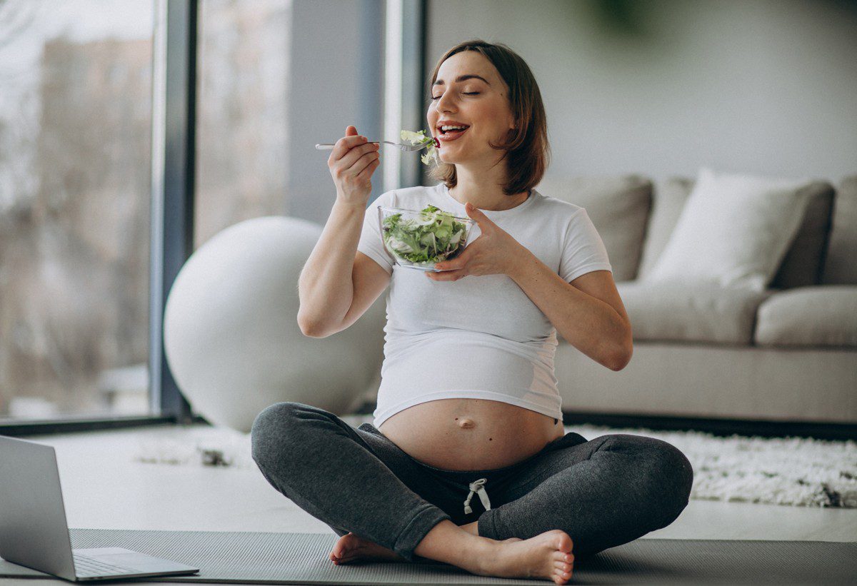 post-these-nutrients-women-must-eat-during-pregnancy